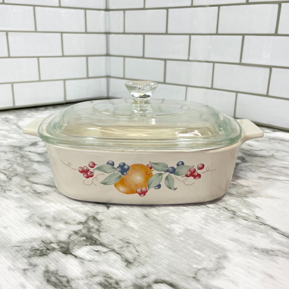 Vintage Corning Ware Abundance Fruit 1 Liter A-!-B Casserole with Pyrex Lid